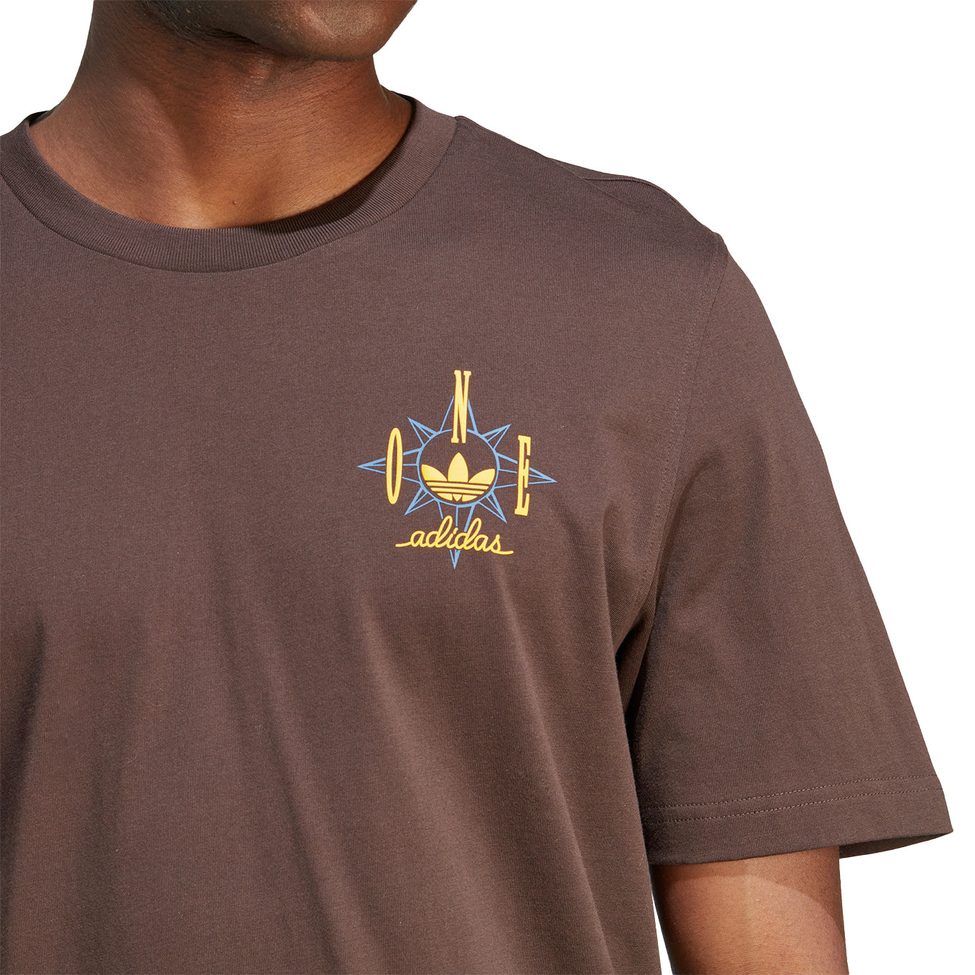 Playera Adidas Nice Estampada