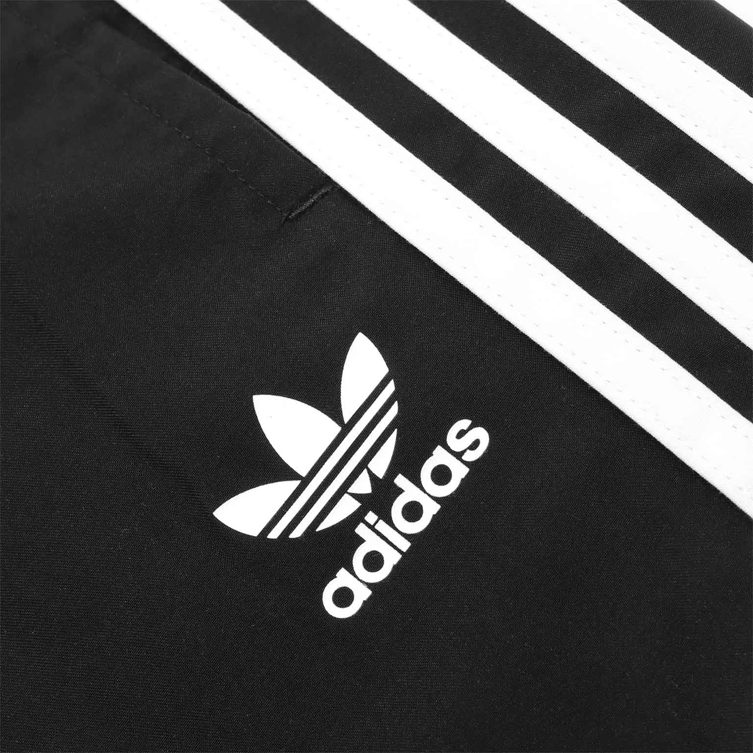 Short Adidas Adicolor