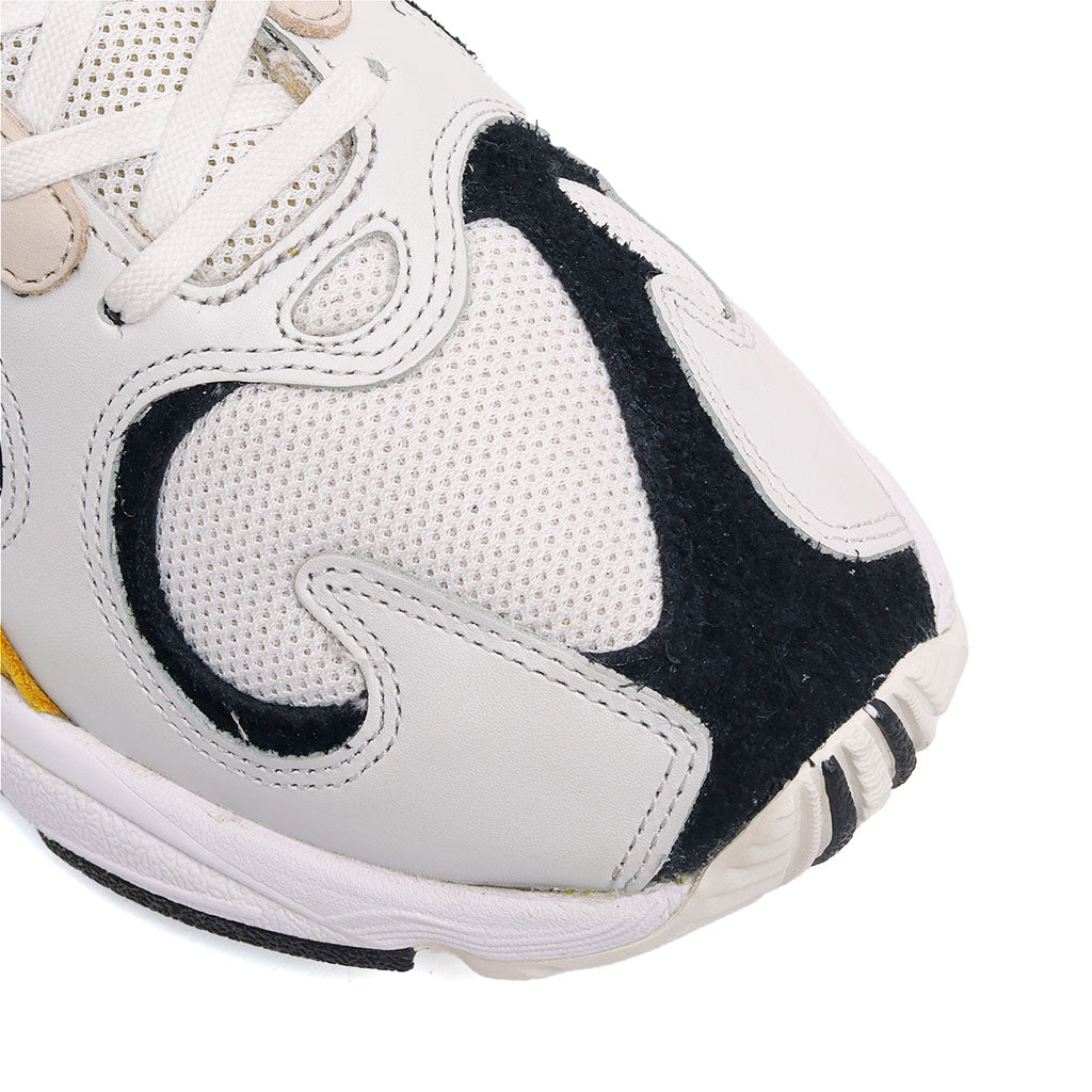 Tenis Adidas Yung-1 NS