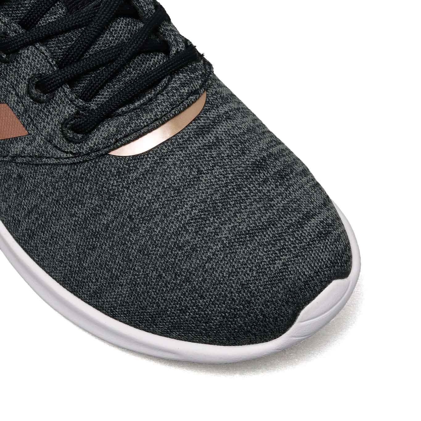 Tenis Adidas QT Racer 2.0