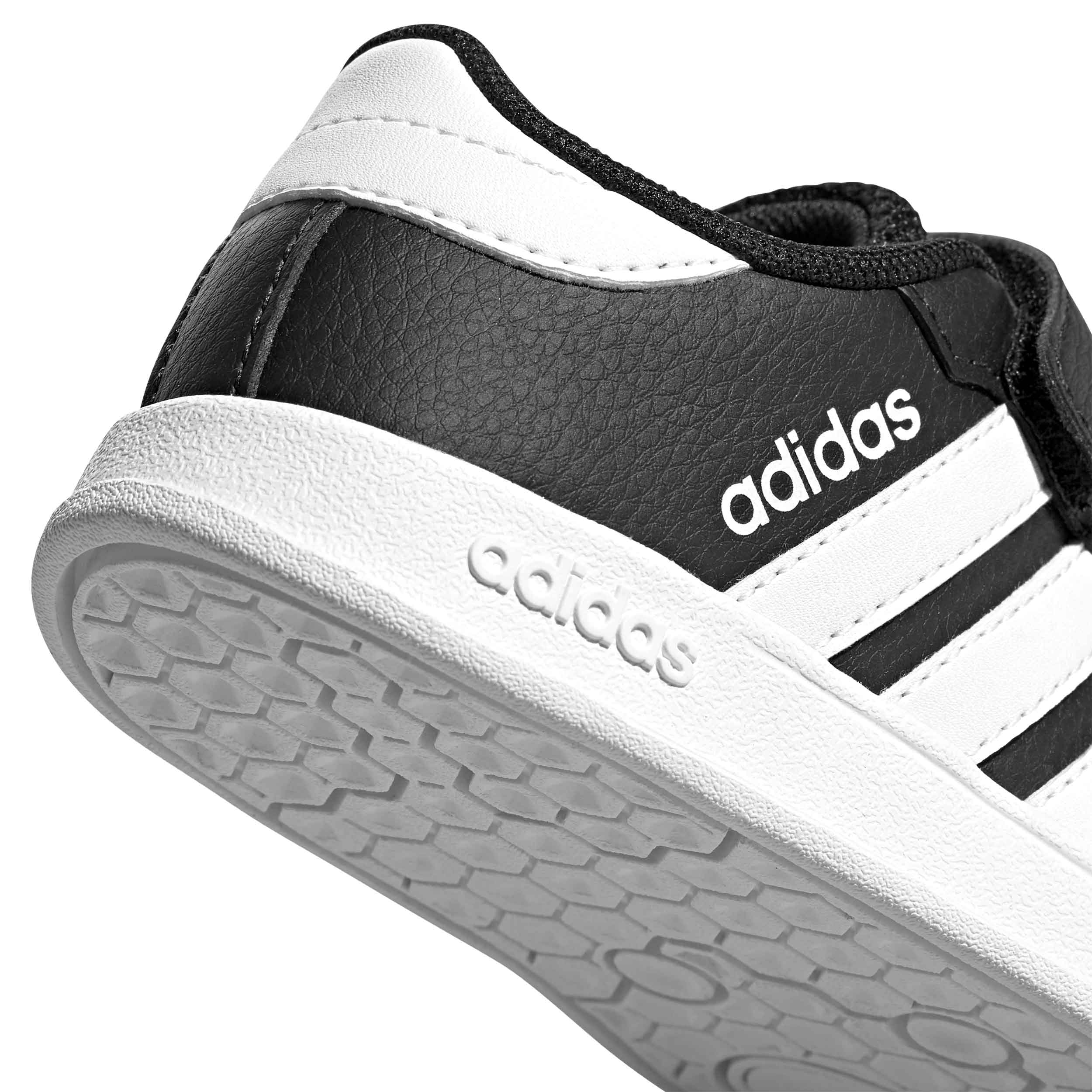 Tenis Adidas BREAKNET Niño