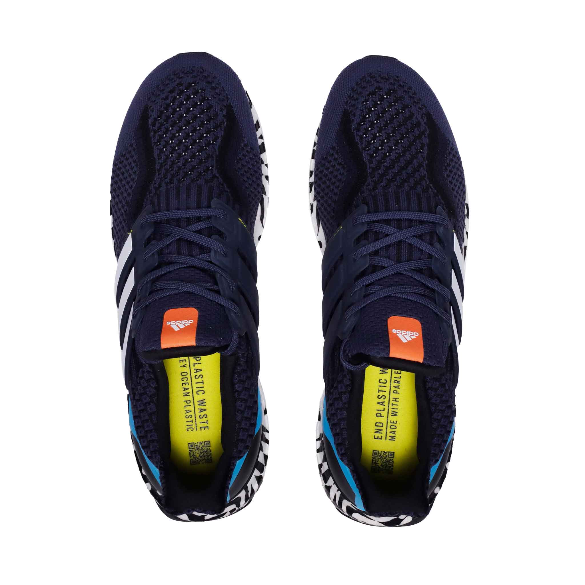 Tenis Adidas Ultraboost 5 DNA