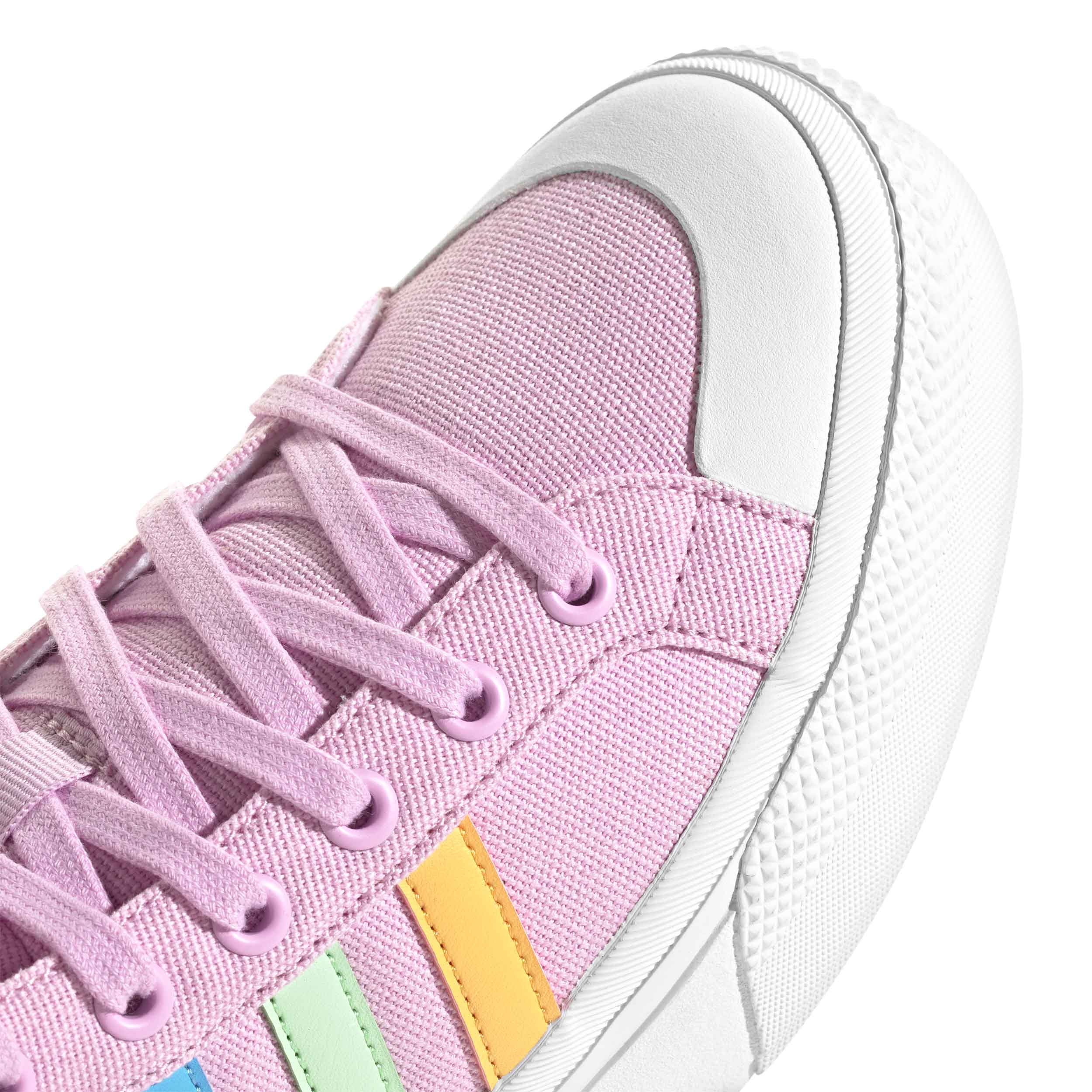 Tenis Adidas BRAVADA Mujer