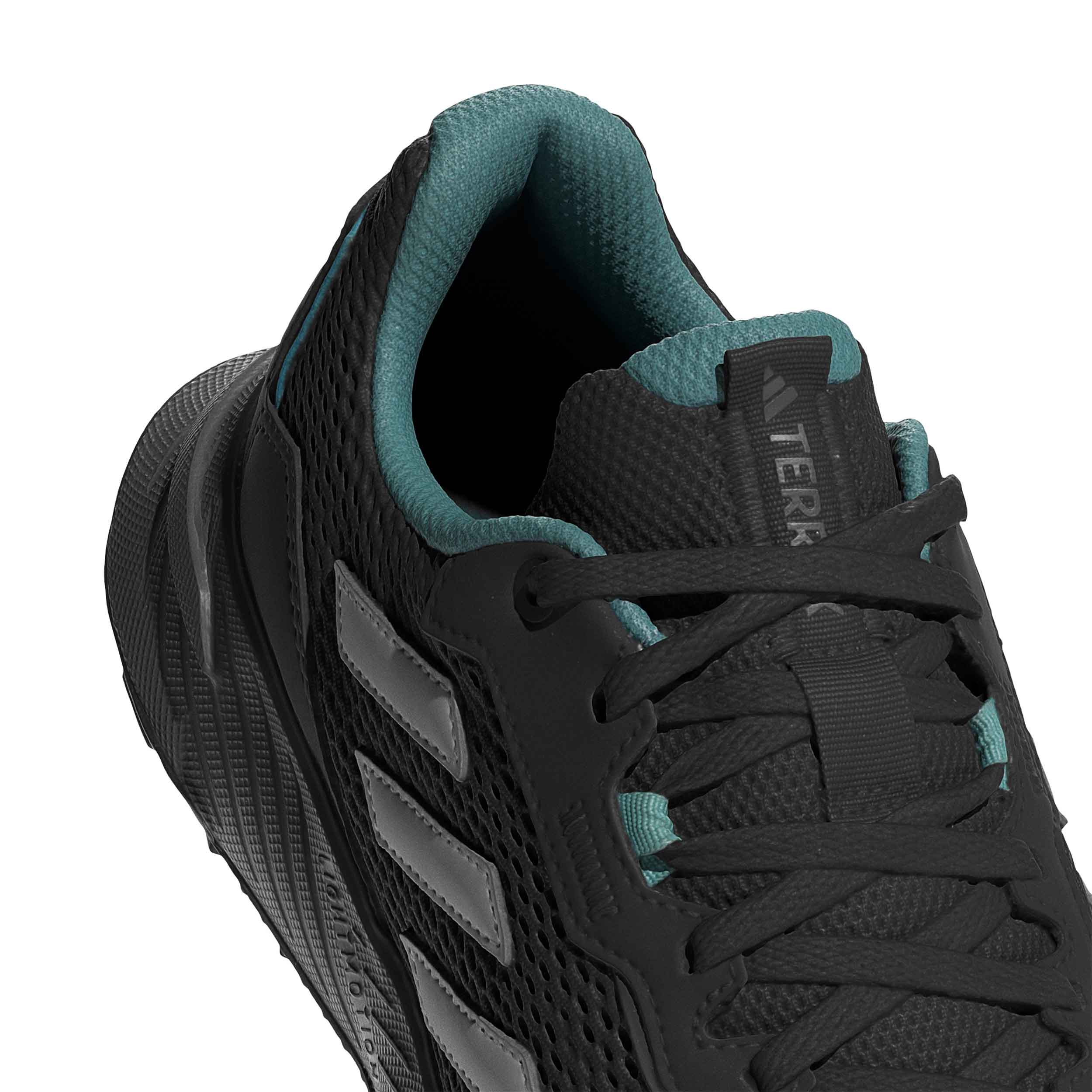 Tenis Adidas TRACEFINDER Mujer