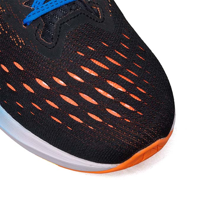 Tenis Asics Novablast 2