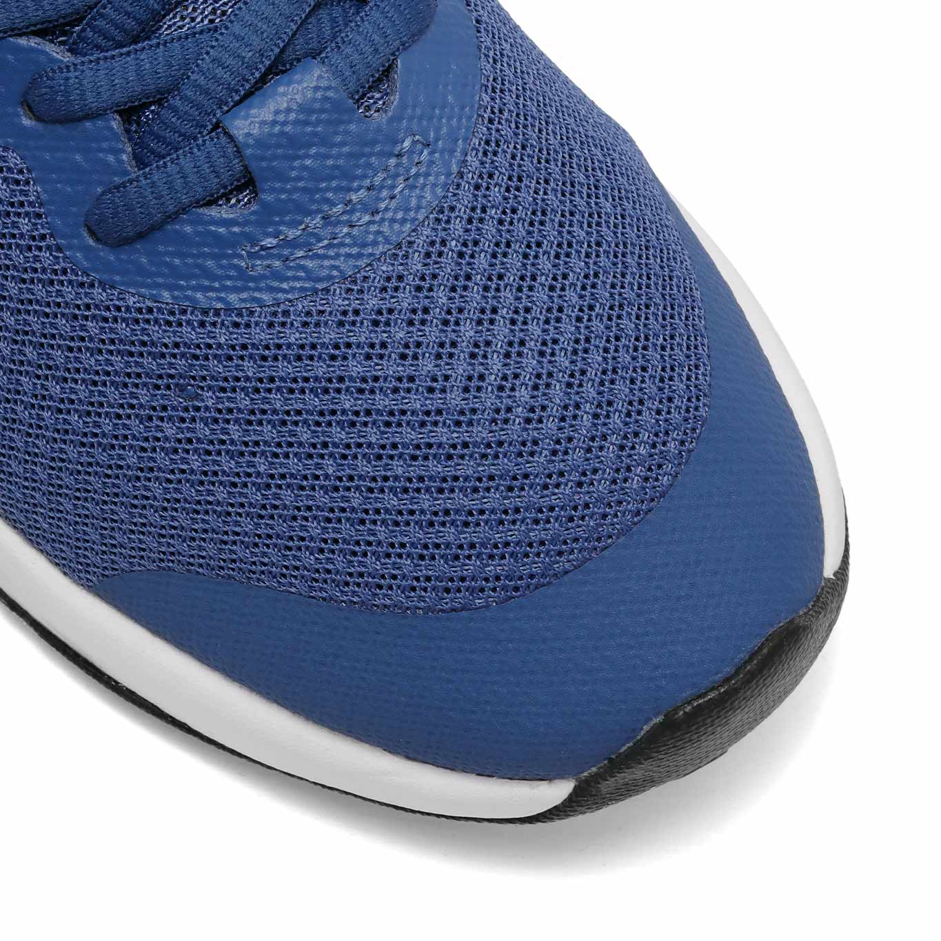 Tenis Nike Revolution 6