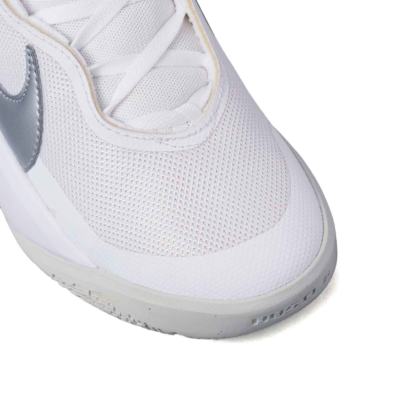 Tenis NIKE TEAM HUSTLE D10