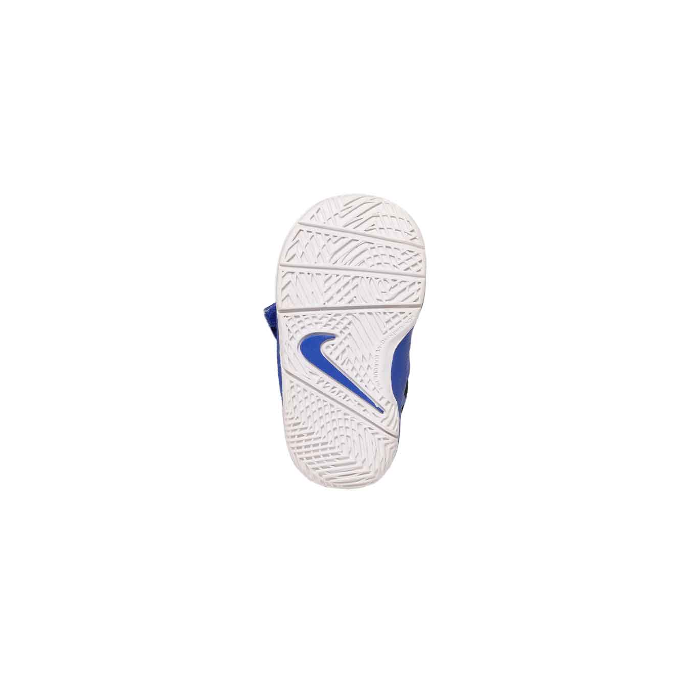Tenis NIKE TEAM HUSTLE D 8