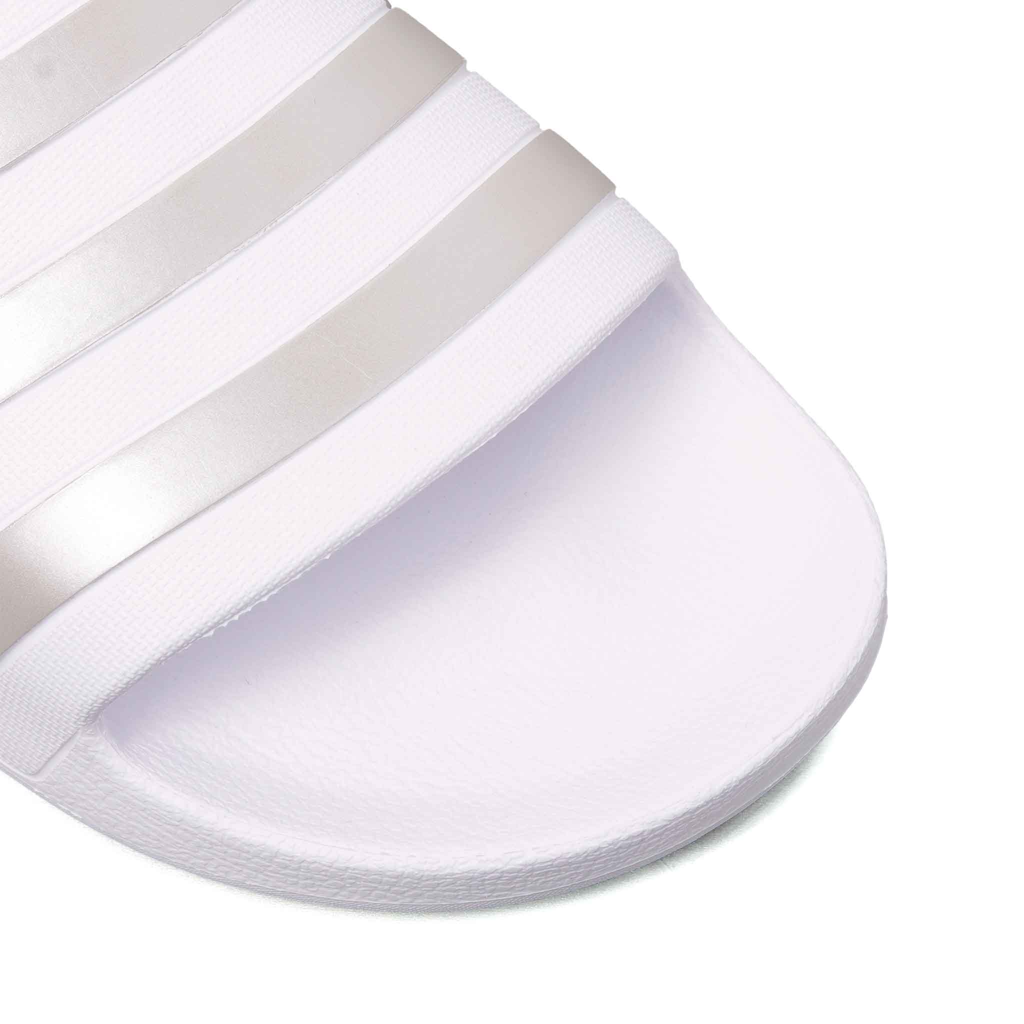 Sandalia Adidas Adilette