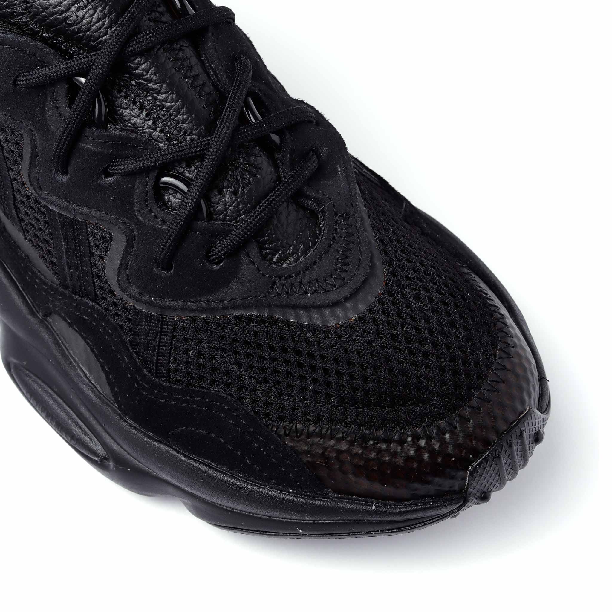 Tenis Adidas Ozweego