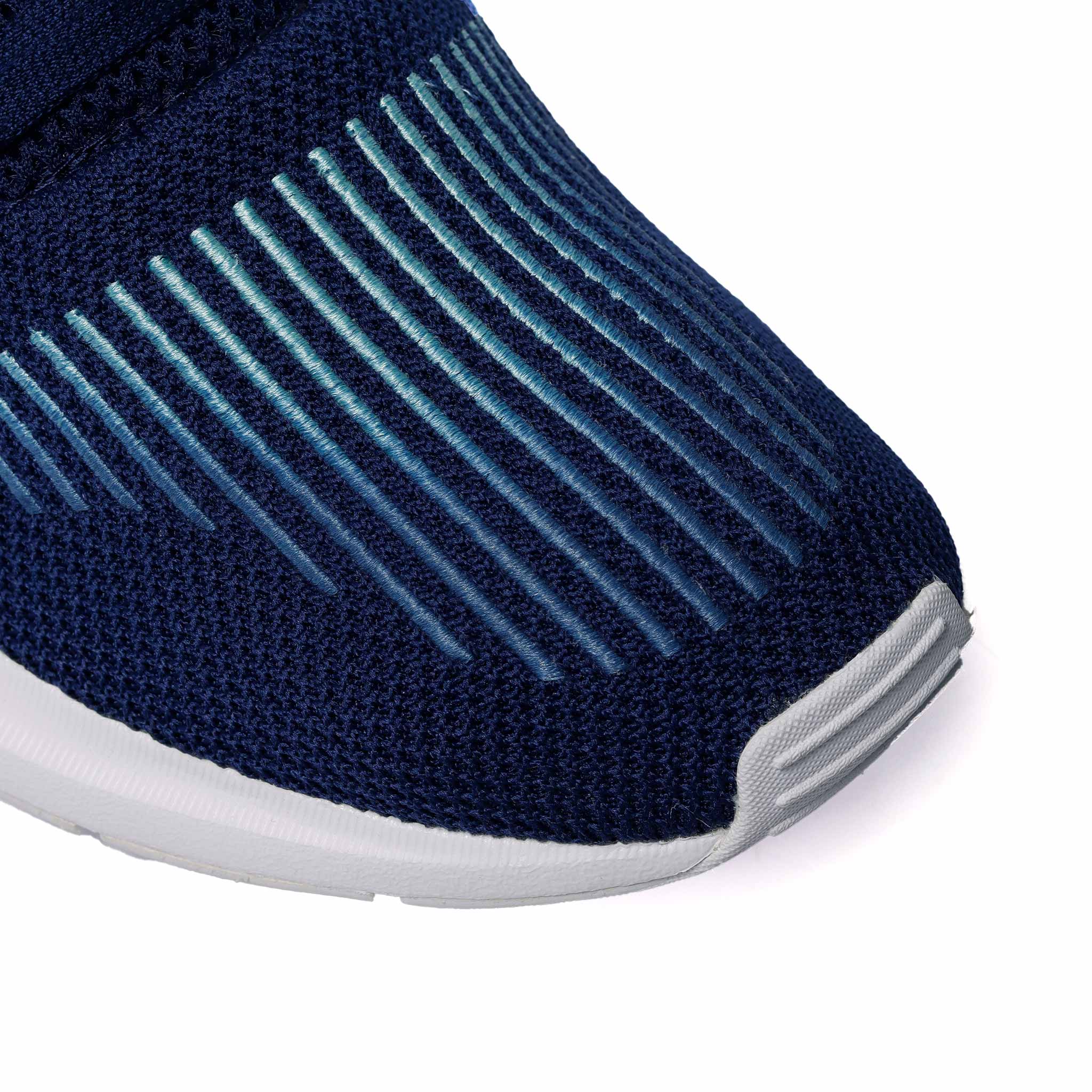 Tenis Adidas Swfit Run