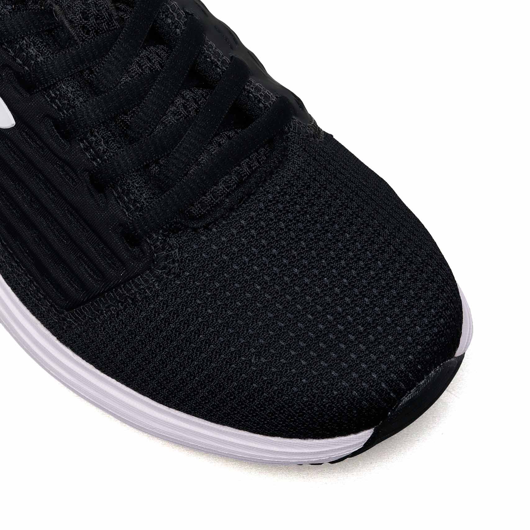 Tenis UnderArmour Surge