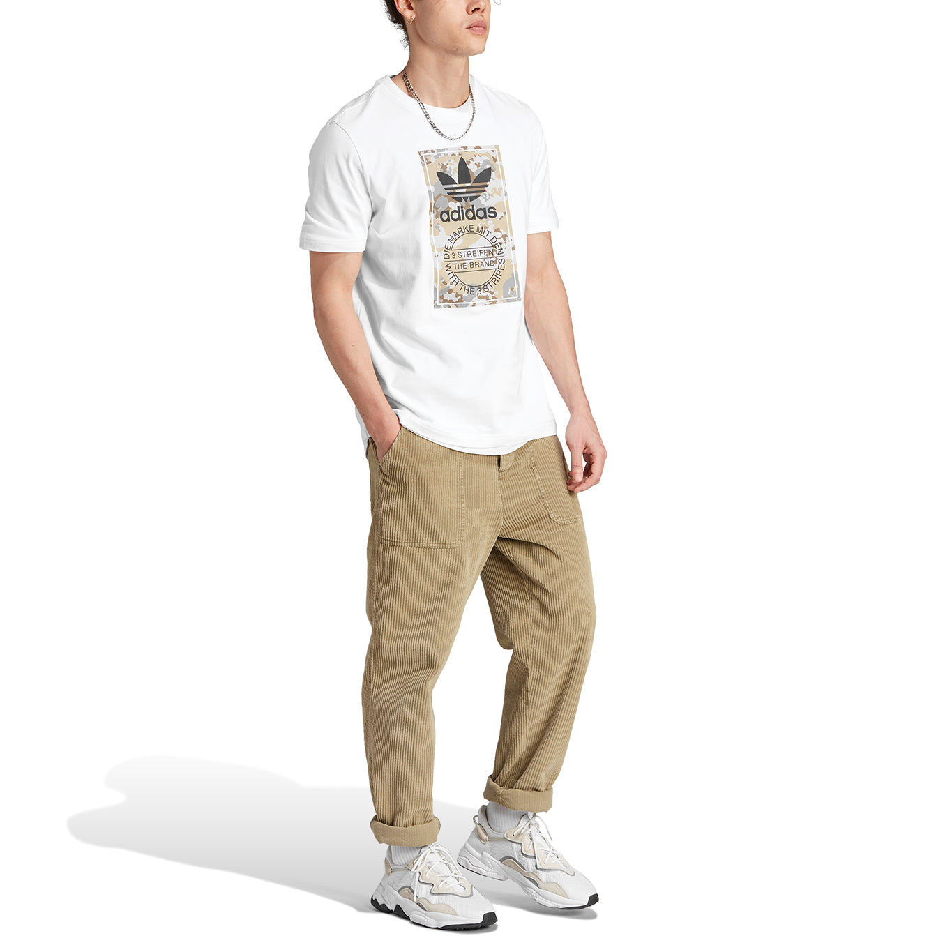 Playera Adidas Camo Tongue