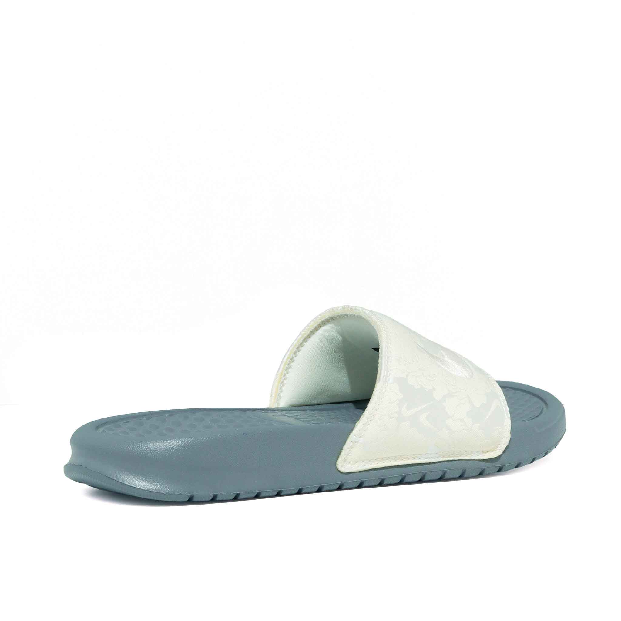 Sandalia NIKE BENASSI Mujer AV0718 002 Gris