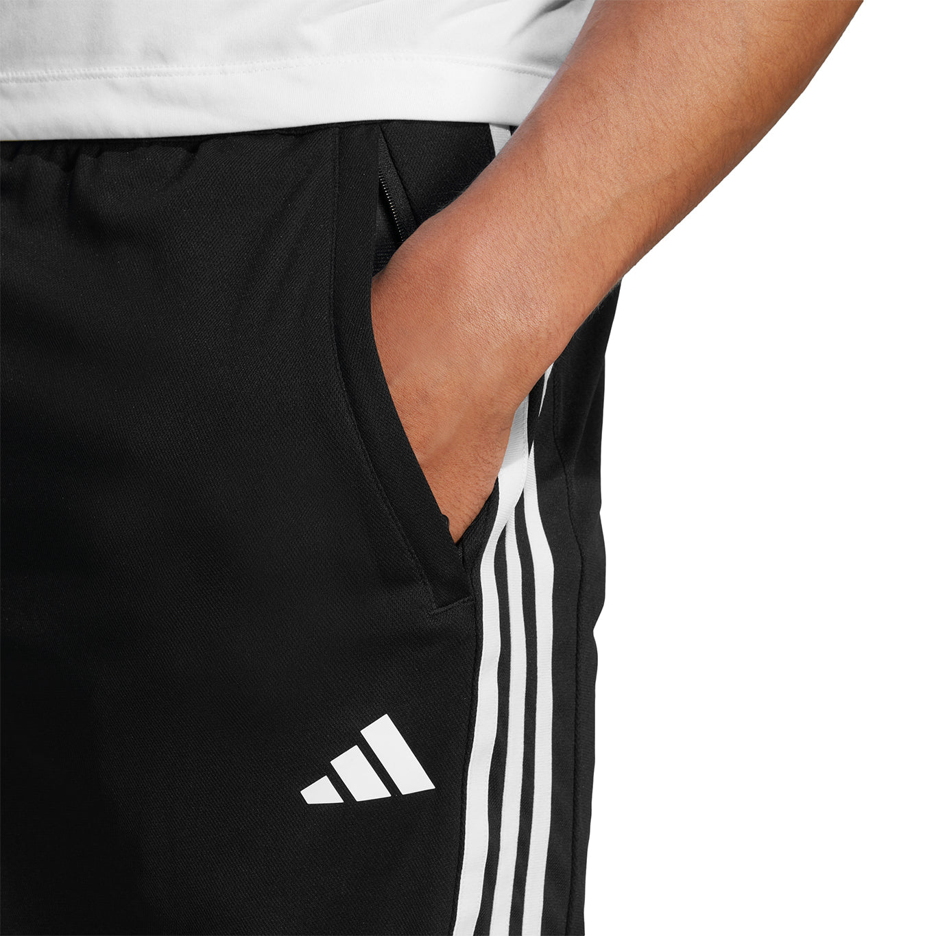 Short Adidas Train Essentials