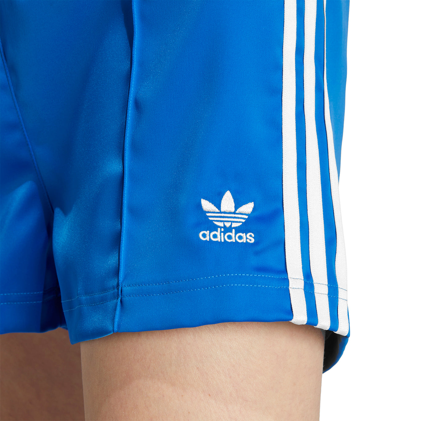 Short Adidas Satén