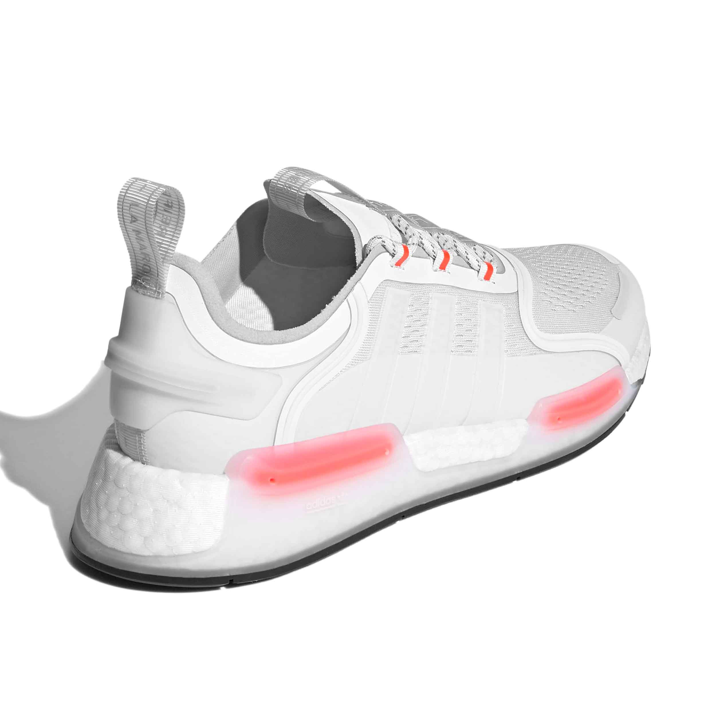 Tenis Adidas NMD_V3 Hombre