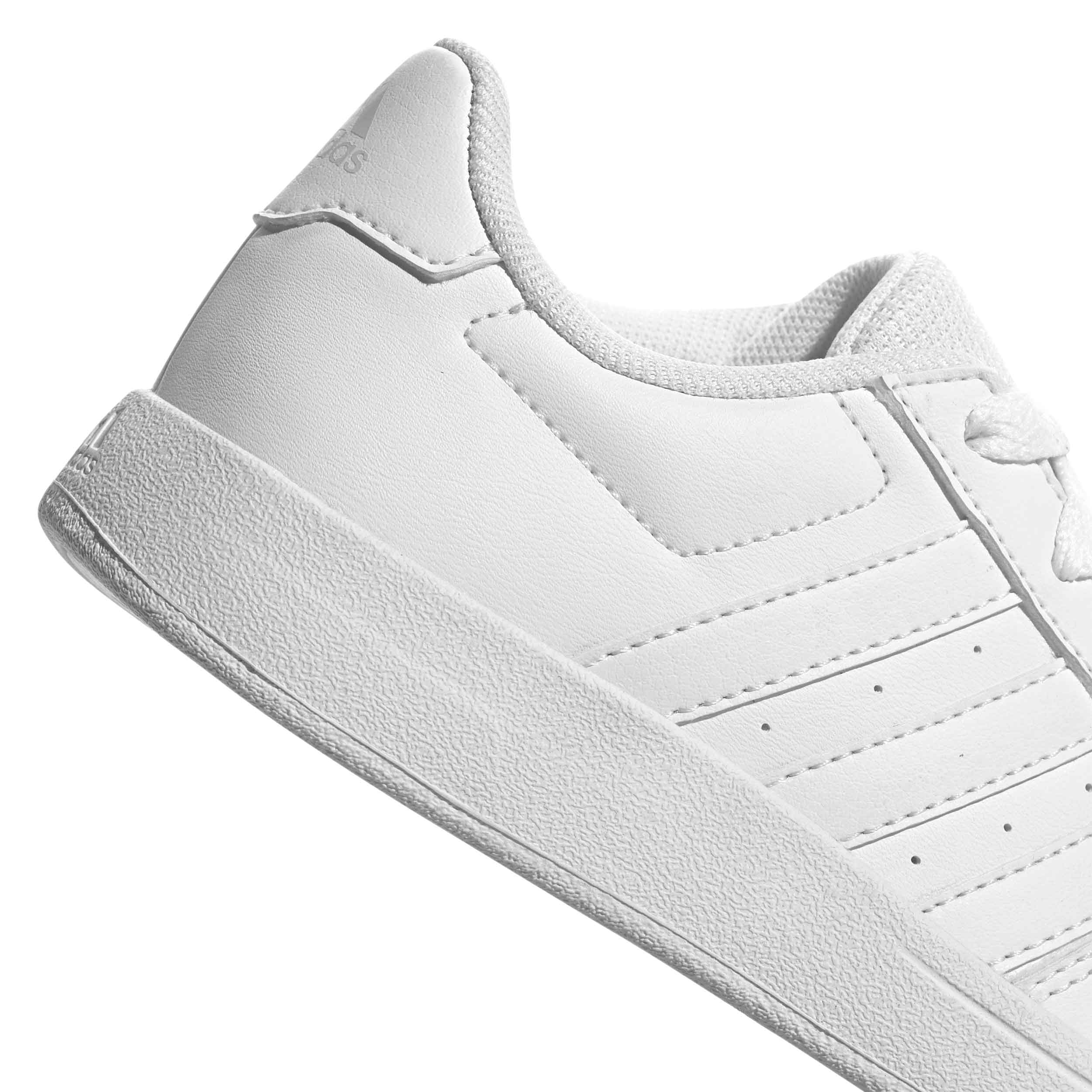 Tenis Adidas BREAKNET Niño