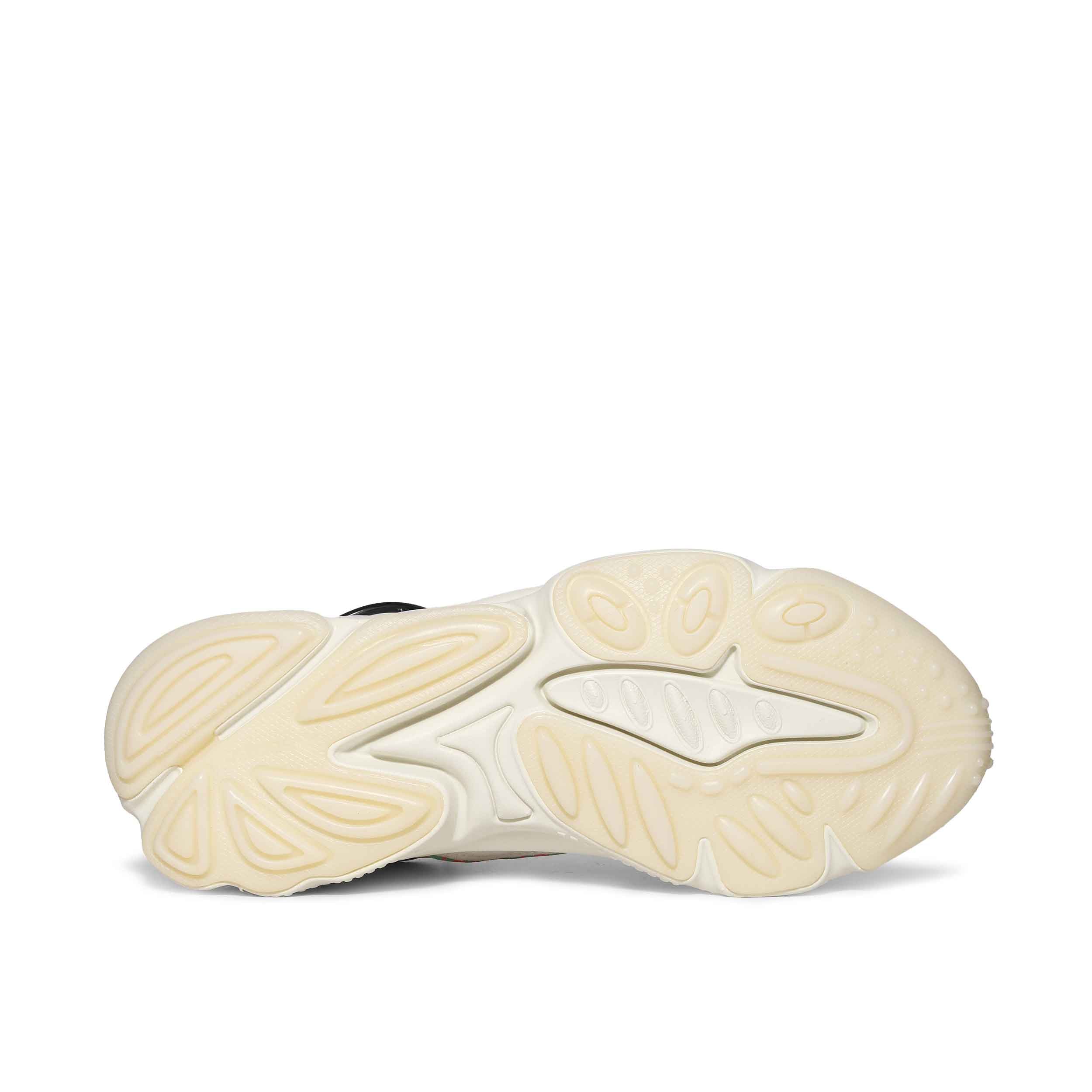 Tenis Adidas  OZWEEGO W Mujer