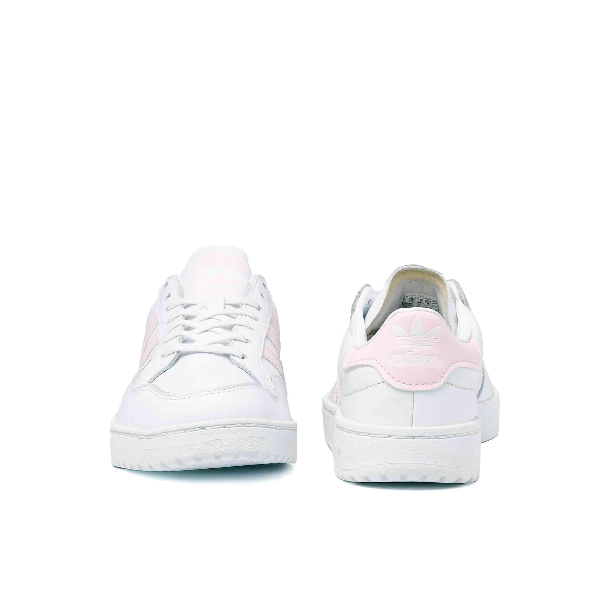 Adidas blancos hotsell con rosa mujer