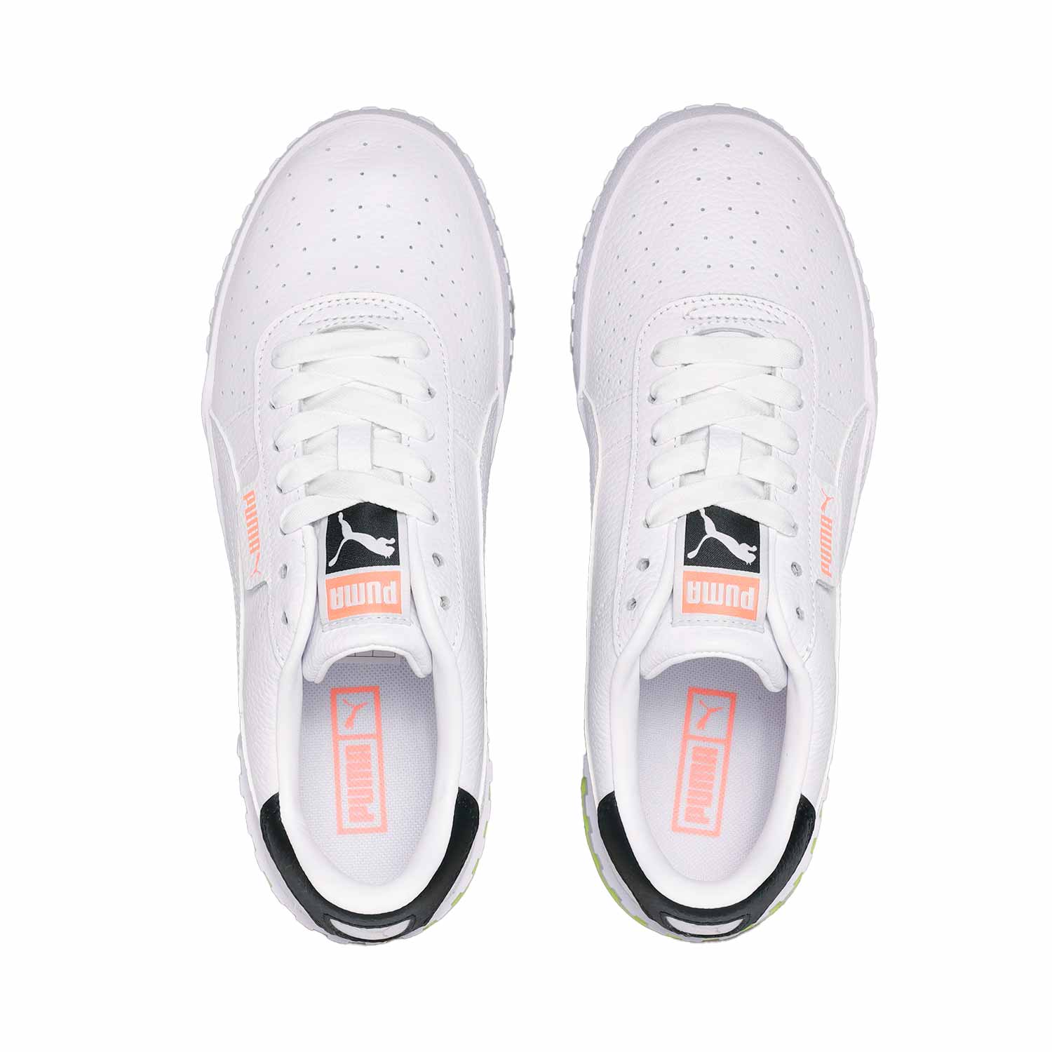 Tenis pumas outlet de mujer blancos